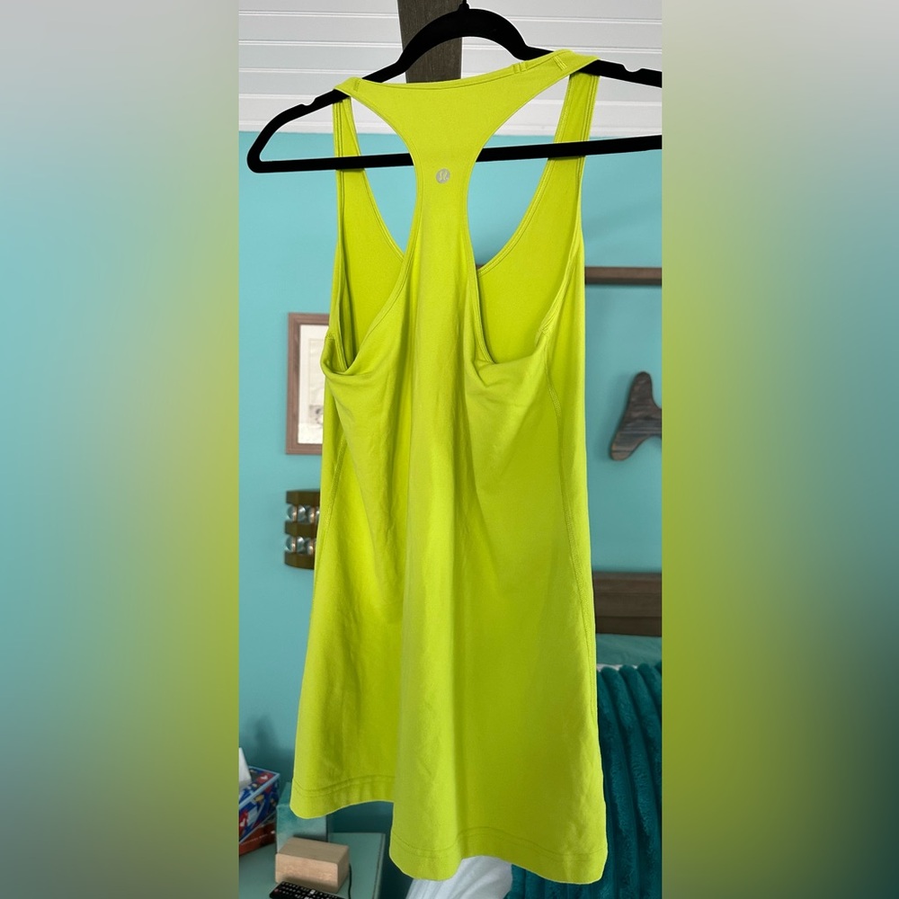 Size 10 soft flowy tank from Lululemon